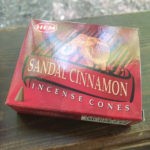 Благовония конусы Sandal Cinnamon HEM 10 шт